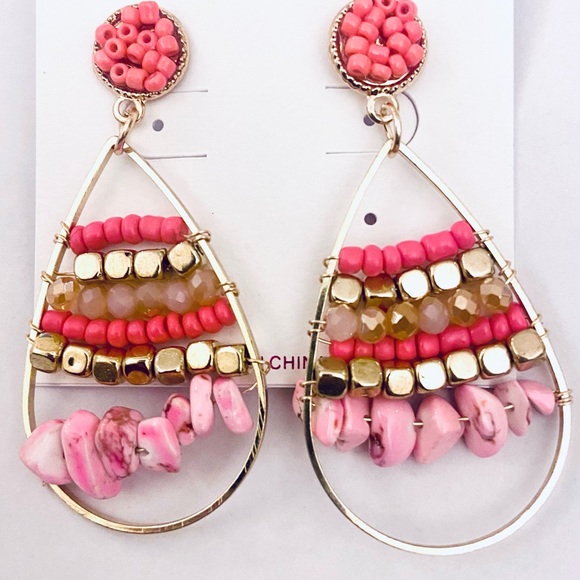 ⭐️HOST PICK⭐️ Pink statement earrings - Picture 2 of 2